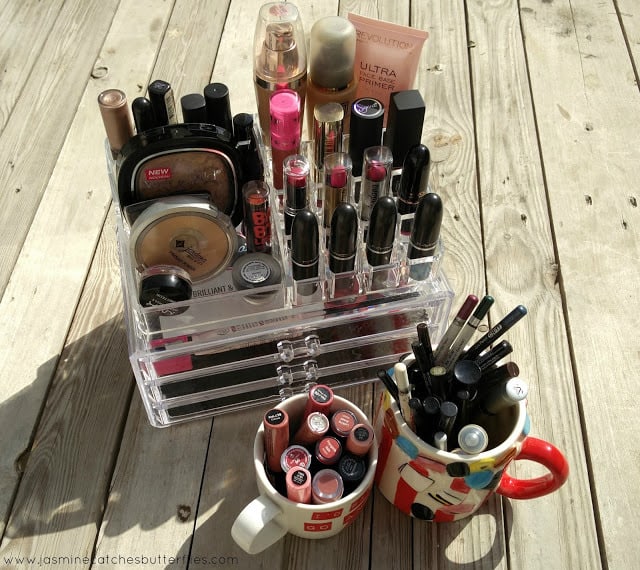 How To Keep Your Makeup Organised