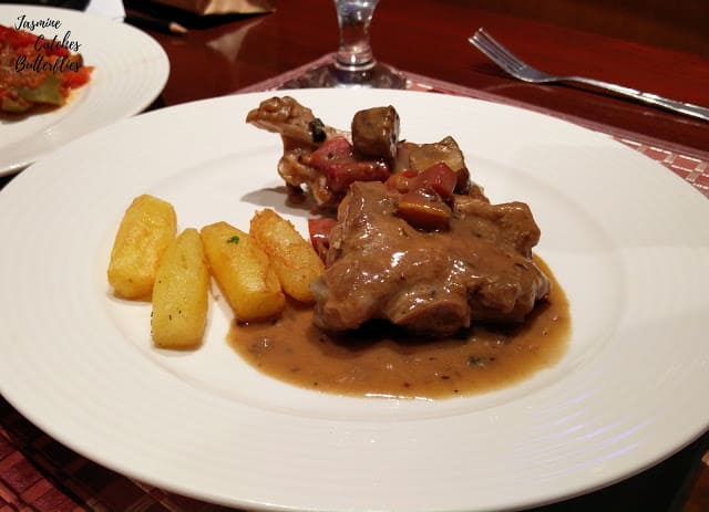 Chicken au Vin