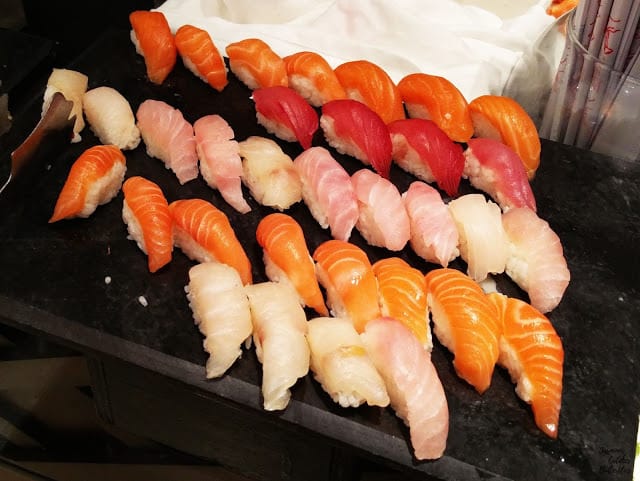 Sushi, Sunday Munch at Avari Towers